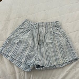 High waisted blue stripped shorts